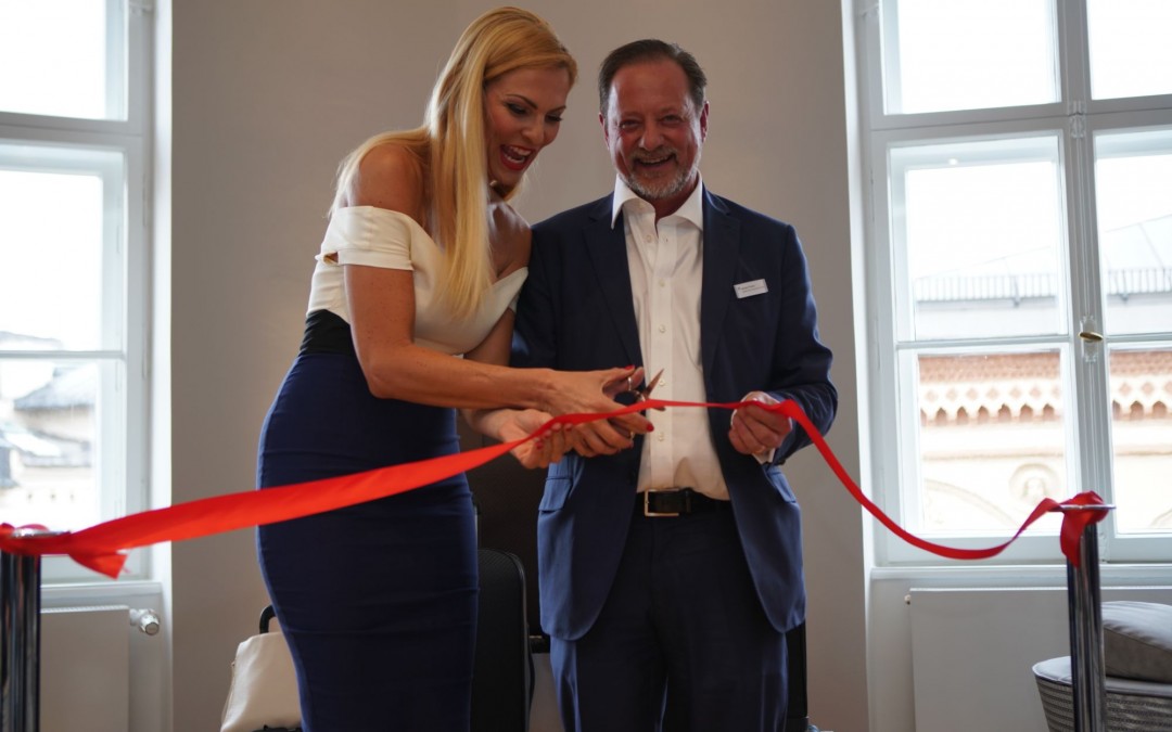Sonya Kraus eröffnet Global Blue VIP-Lounge